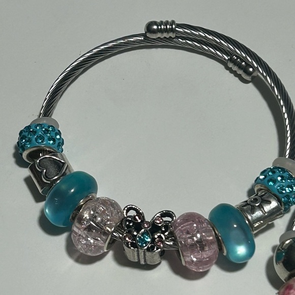 Chic Silver and Pink Beaded Bracelet set - Picture 2 of 3